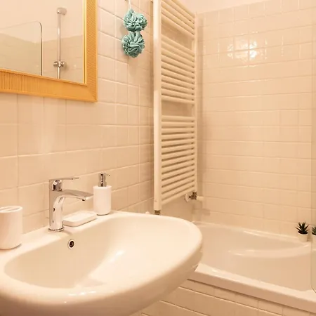 Urban Retreat - Isola District Appartamento *