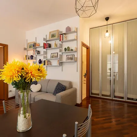Urban Retreat - Isola District Apartment Milan