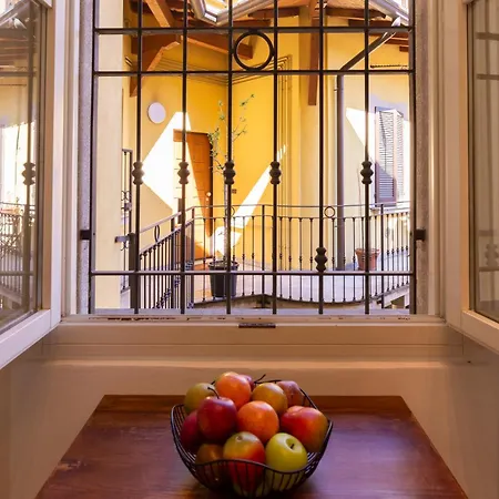 Apartment Urban Retreat - Isola District *
